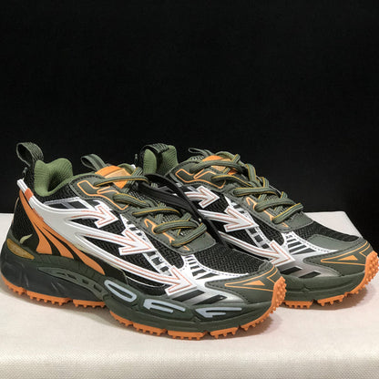 Off-White  Arrow logo Sports shoe