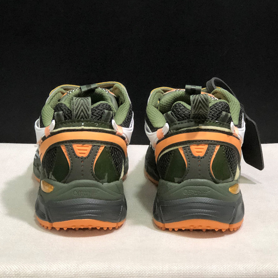 Off-White  Arrow logo Sports shoe