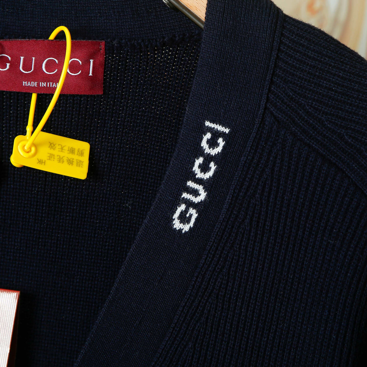 Gucci G8330 Jacquard Cardigan - Image 5